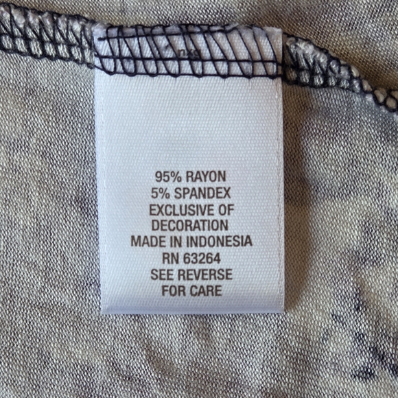 Dress Barn Purple And White Women's Top - Picture 8 of 8